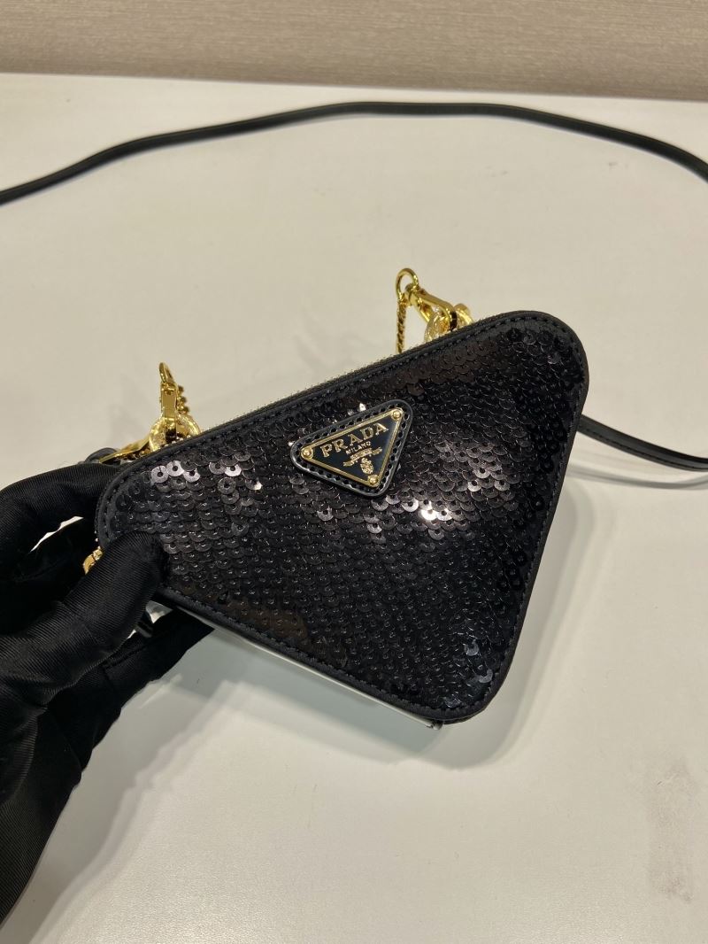 Pra*a triangle pouch